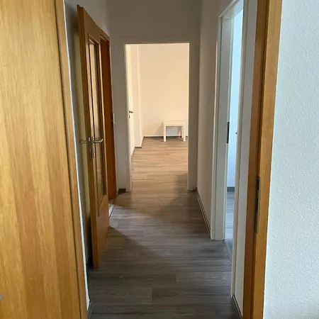 Monteurwohnung 5 Einzelbetten Kostenloser Stellplatz Wlan Apartment Essen