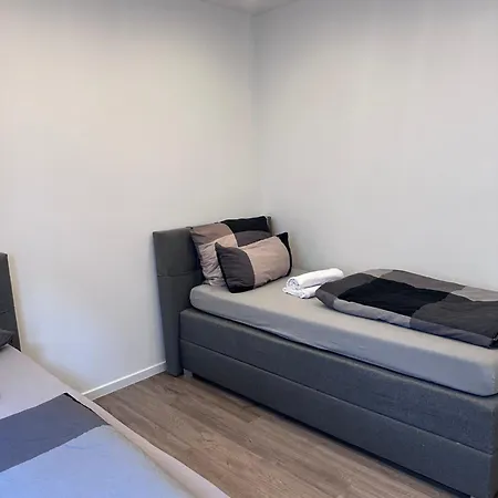 Ruhr Business Mit 5 Einzelbetten Privat Parkplatz דירה