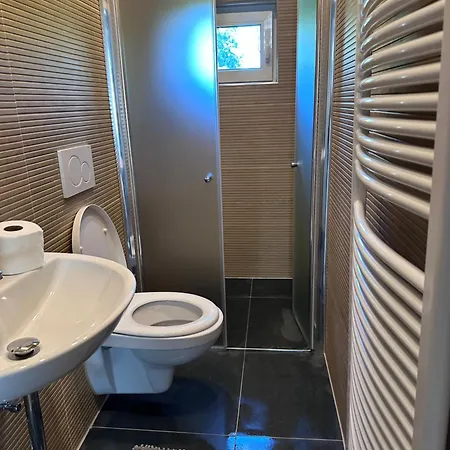 Ruhr Business Mit 5 Einzelbetten Privat Parkplatz דירה