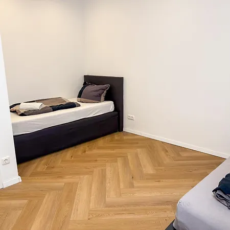 公寓 Ruhr Business Mit 5 Einzelbetten Privat Parkplatz 埃森