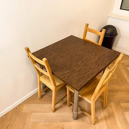 アパート Ruhr Business Mit 5 Einzelbetten Privat Parkplatz エッセン